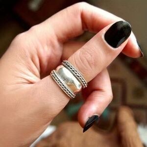 Fashion Wide Ring Silver Plated Braid Edge